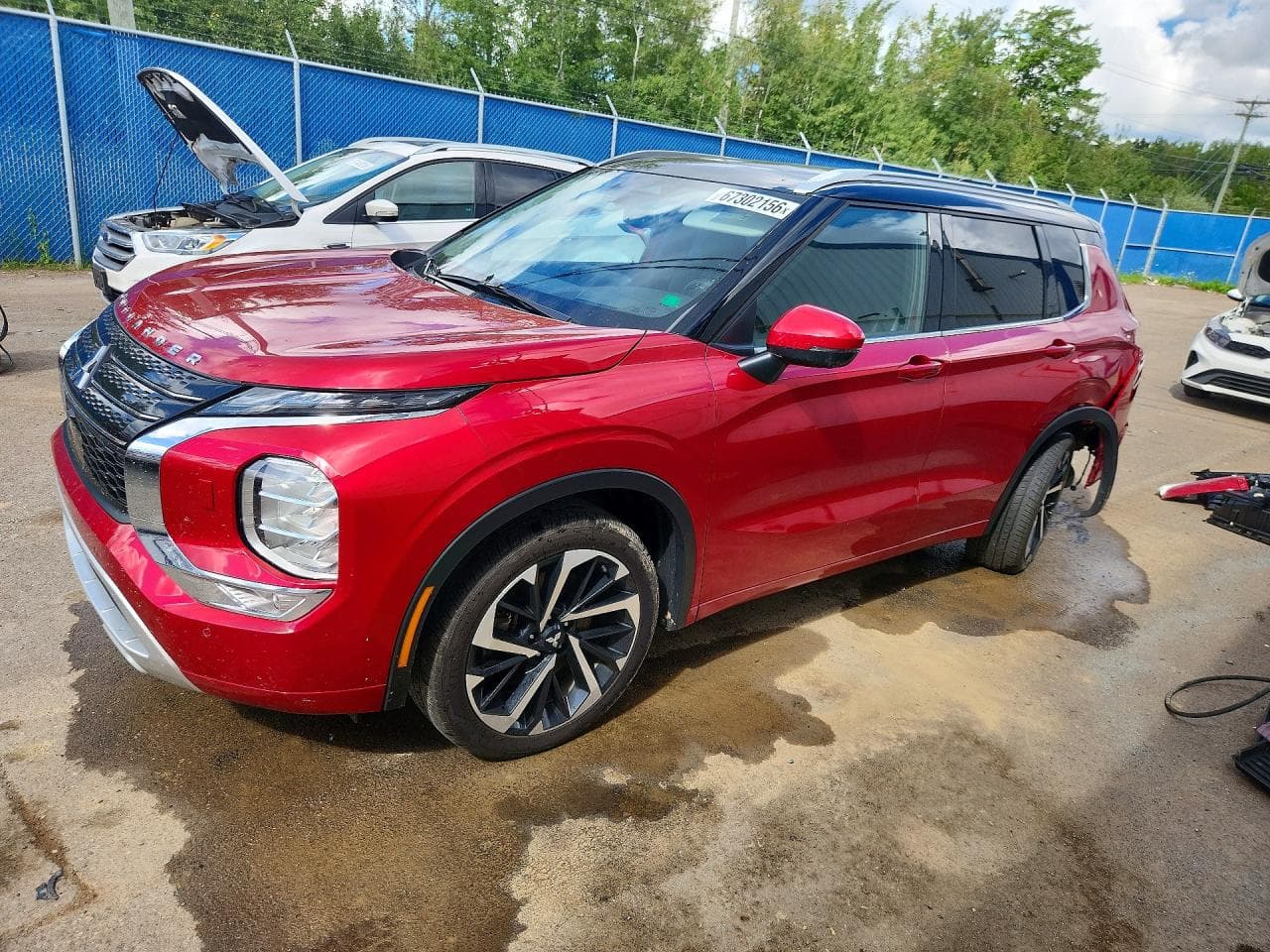 MITSUBISHI OUTLANDER