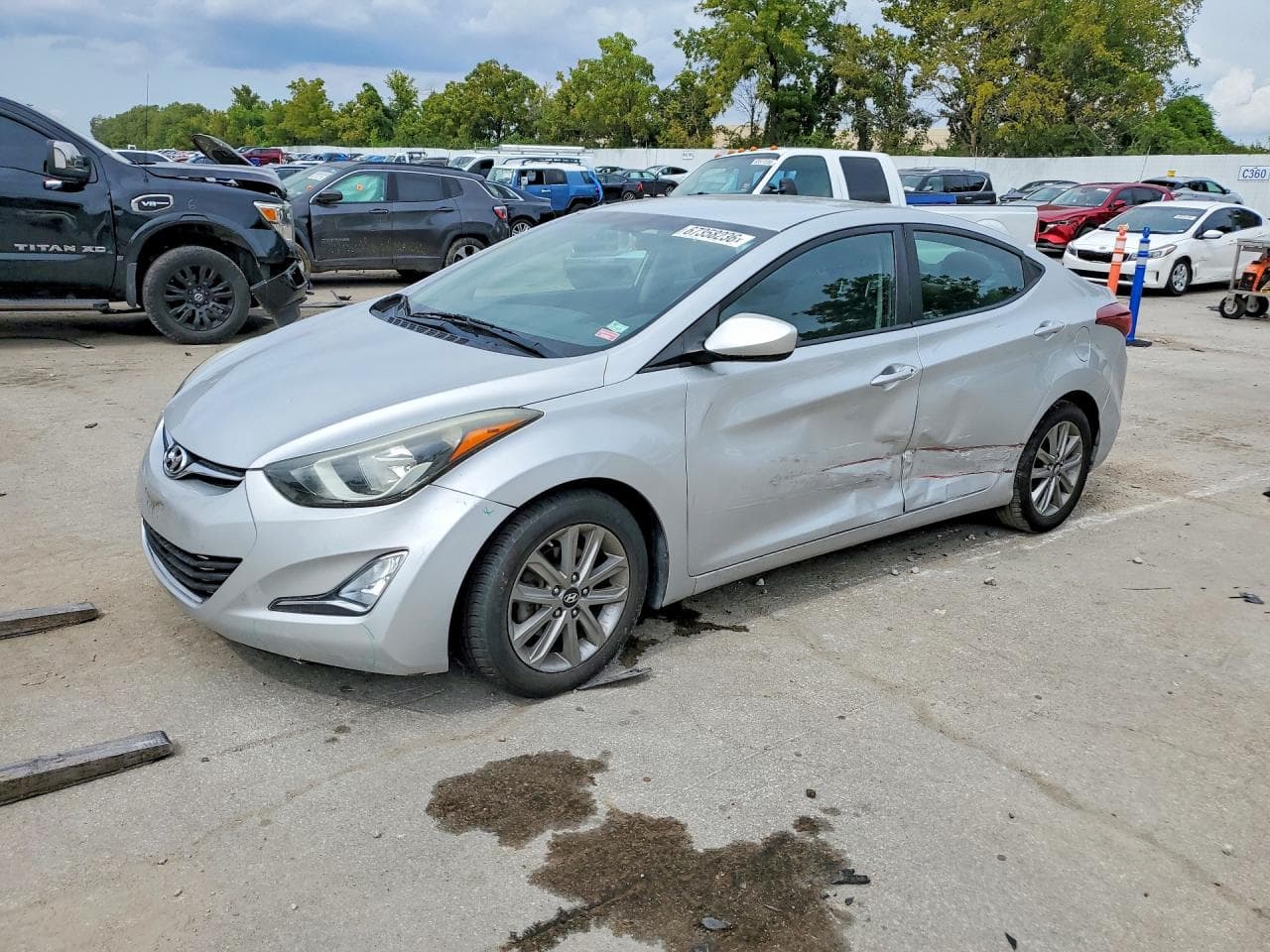HYUNDAI ELANTRA