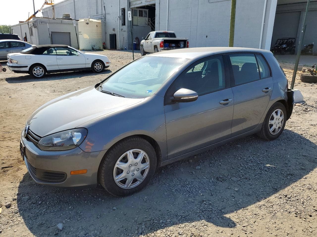VOLKSWAGEN GOLF