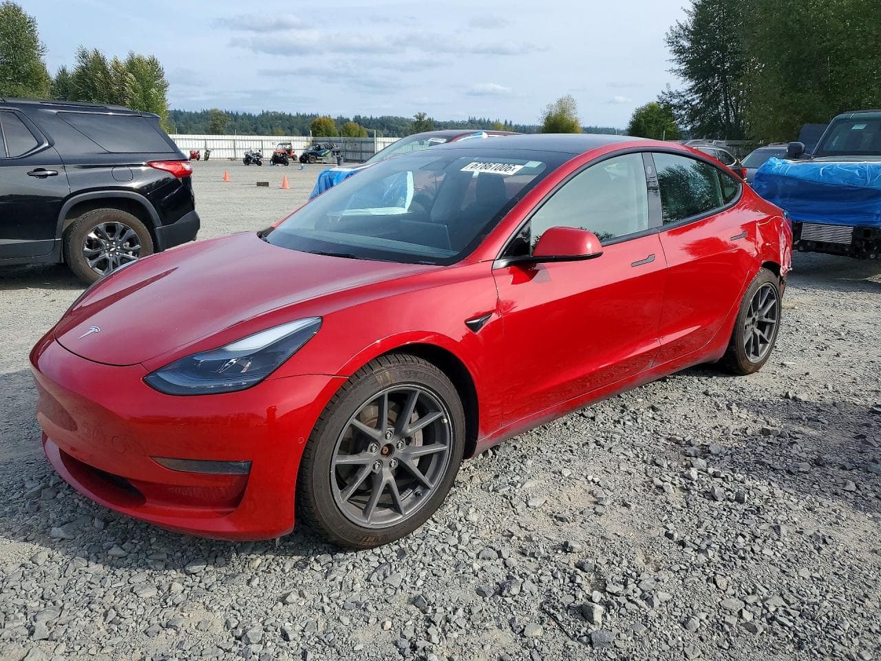 TESLA MODEL 3