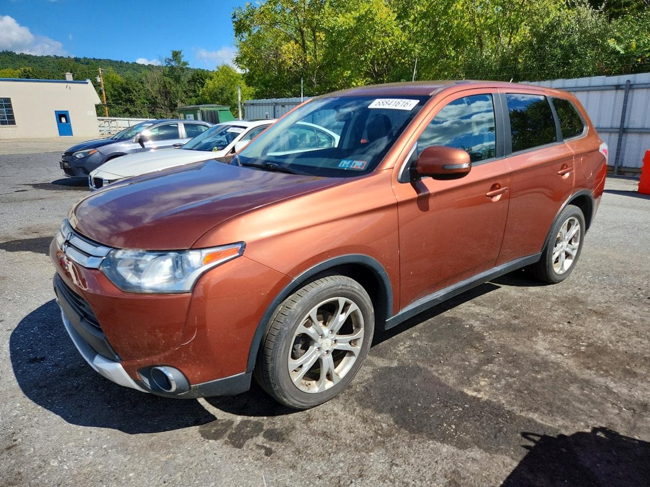 MITSUBISHI OUTLANDER