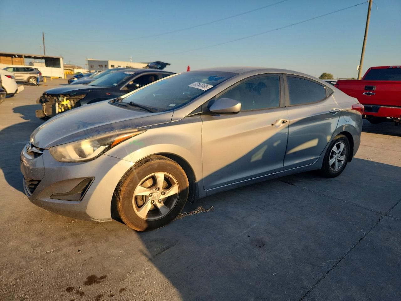 HYUNDAI ELANTRA