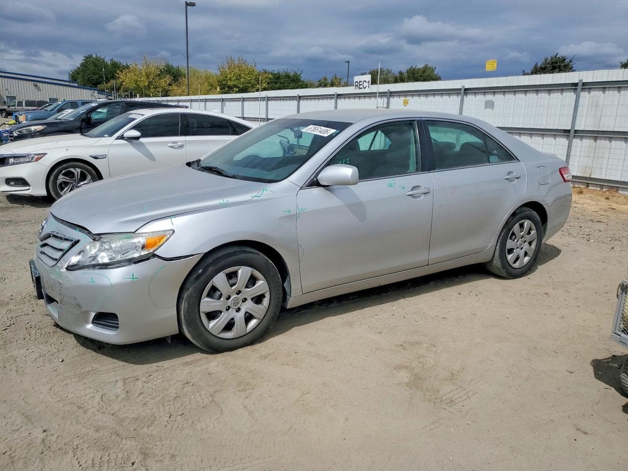 TOYOTA CAMRY