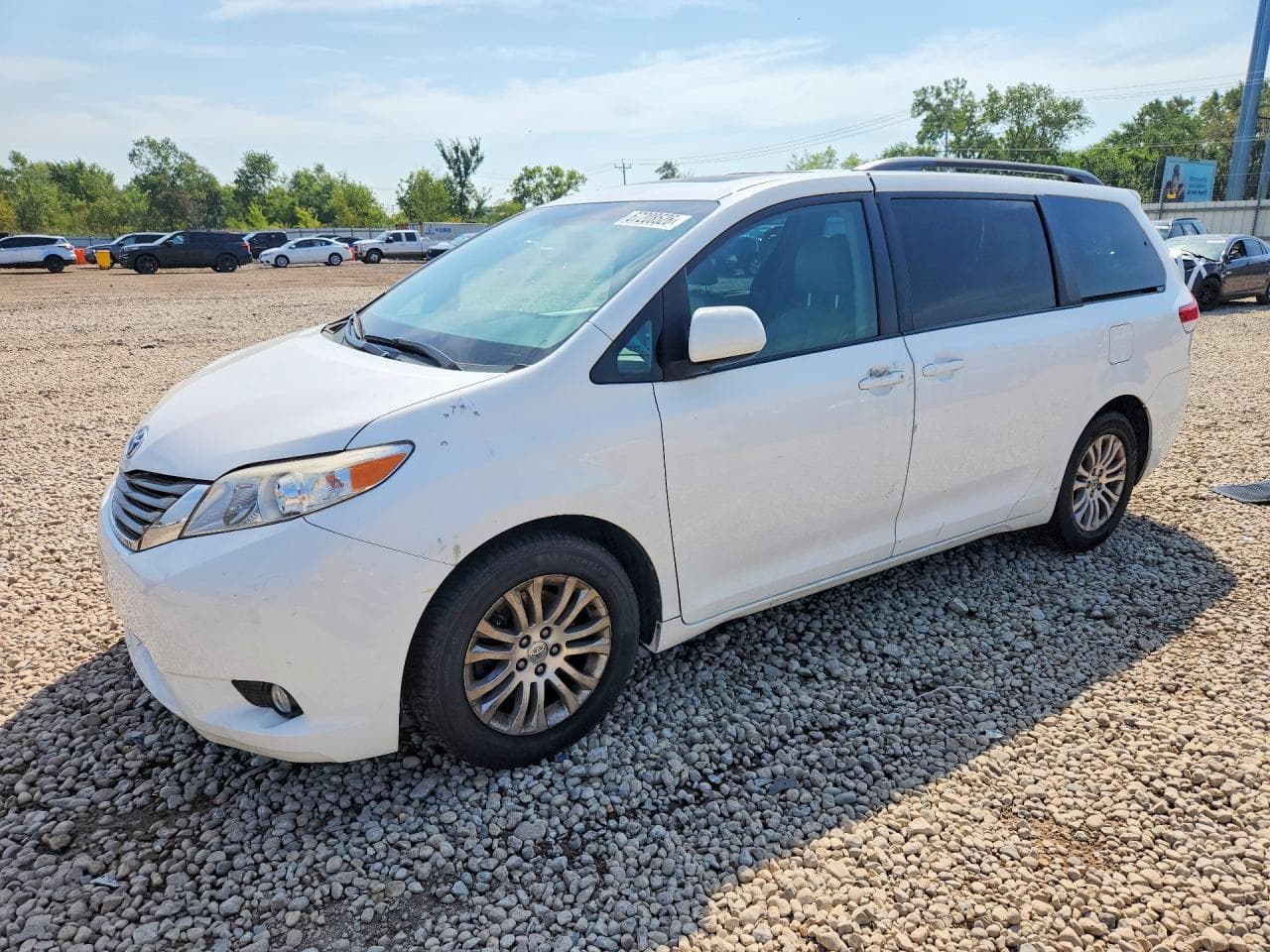 TOYOTA SIENNA