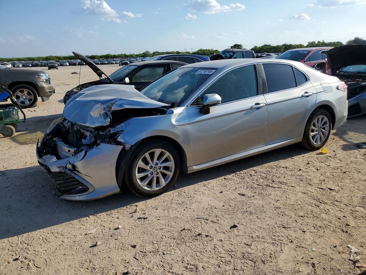 TOYOTA CAMRY