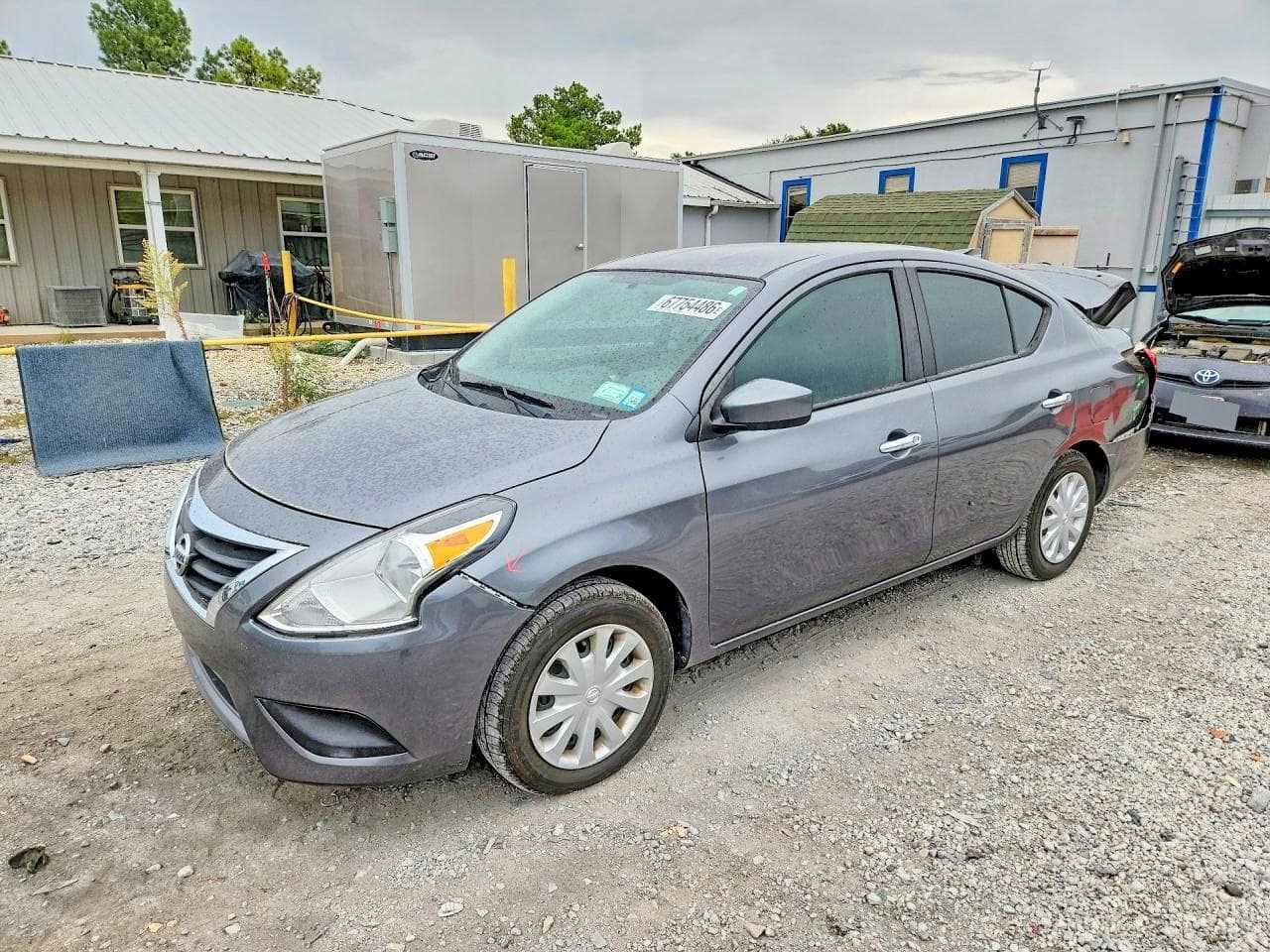 NISSAN VERSA