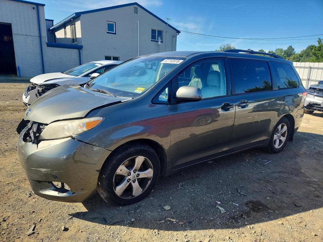 TOYOTA SIENNA