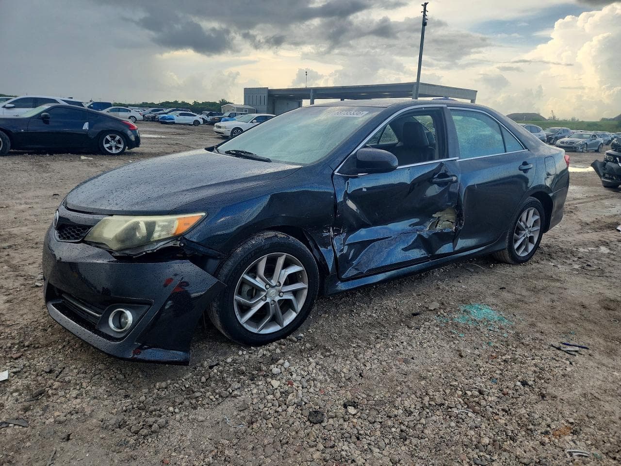 TOYOTA CAMRY