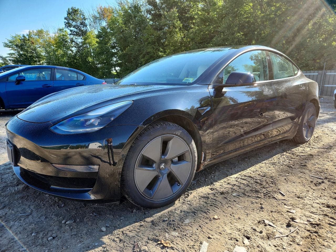 TESLA MODEL 3