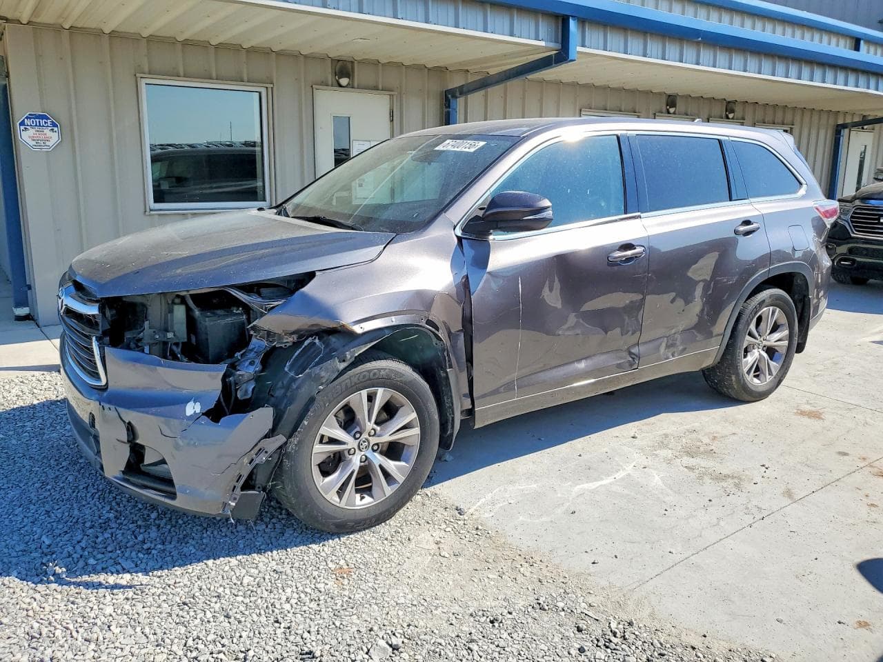 TOYOTA HIGHLANDER
