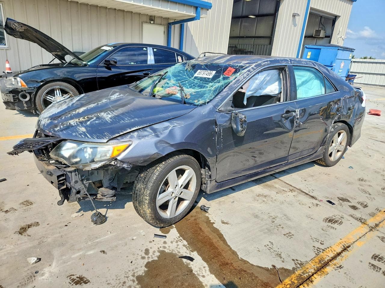 TOYOTA CAMRY