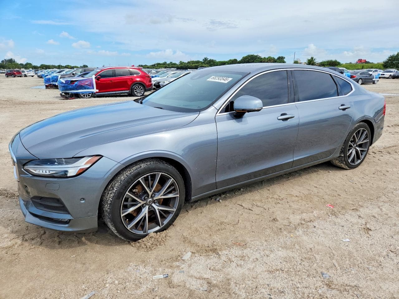 2018 VOLVO S90