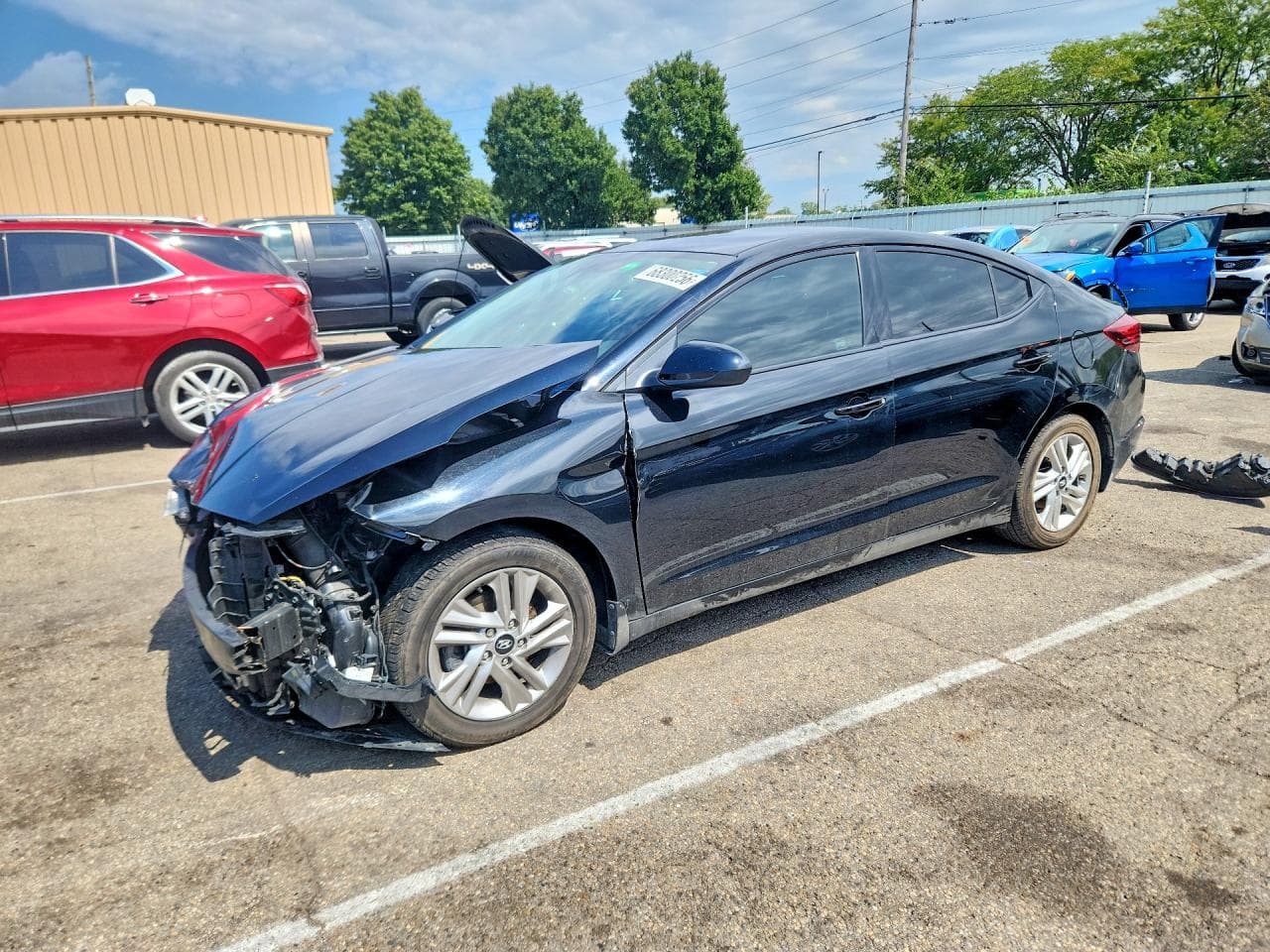 HYUNDAI ELANTRA