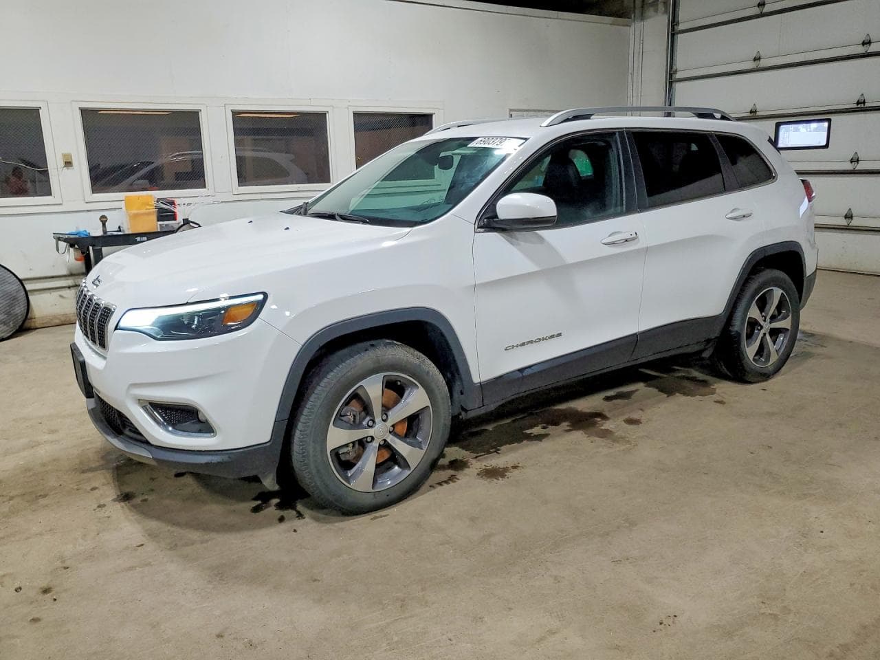 JEEP CHEROKEE