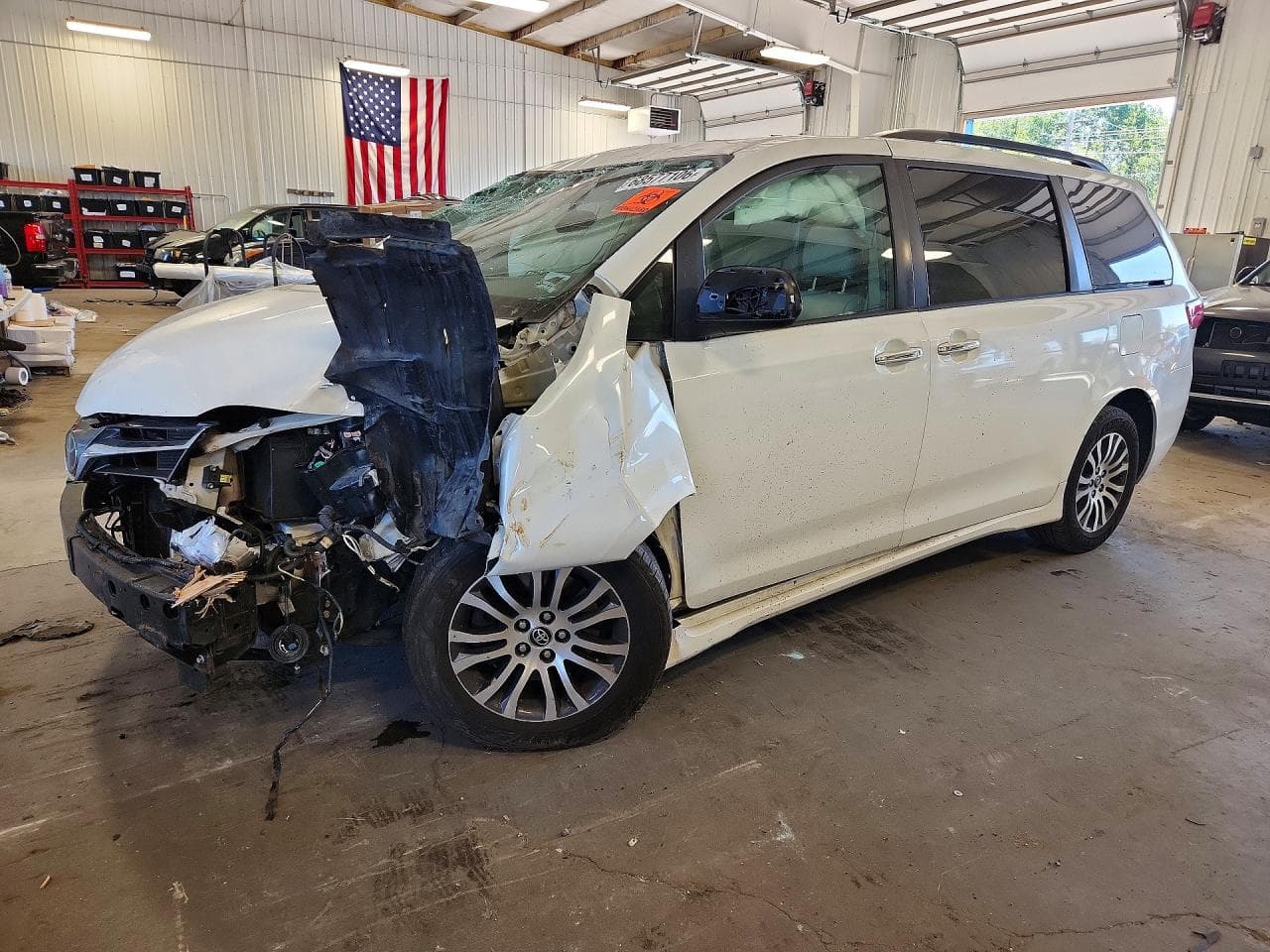 TOYOTA SIENNA
