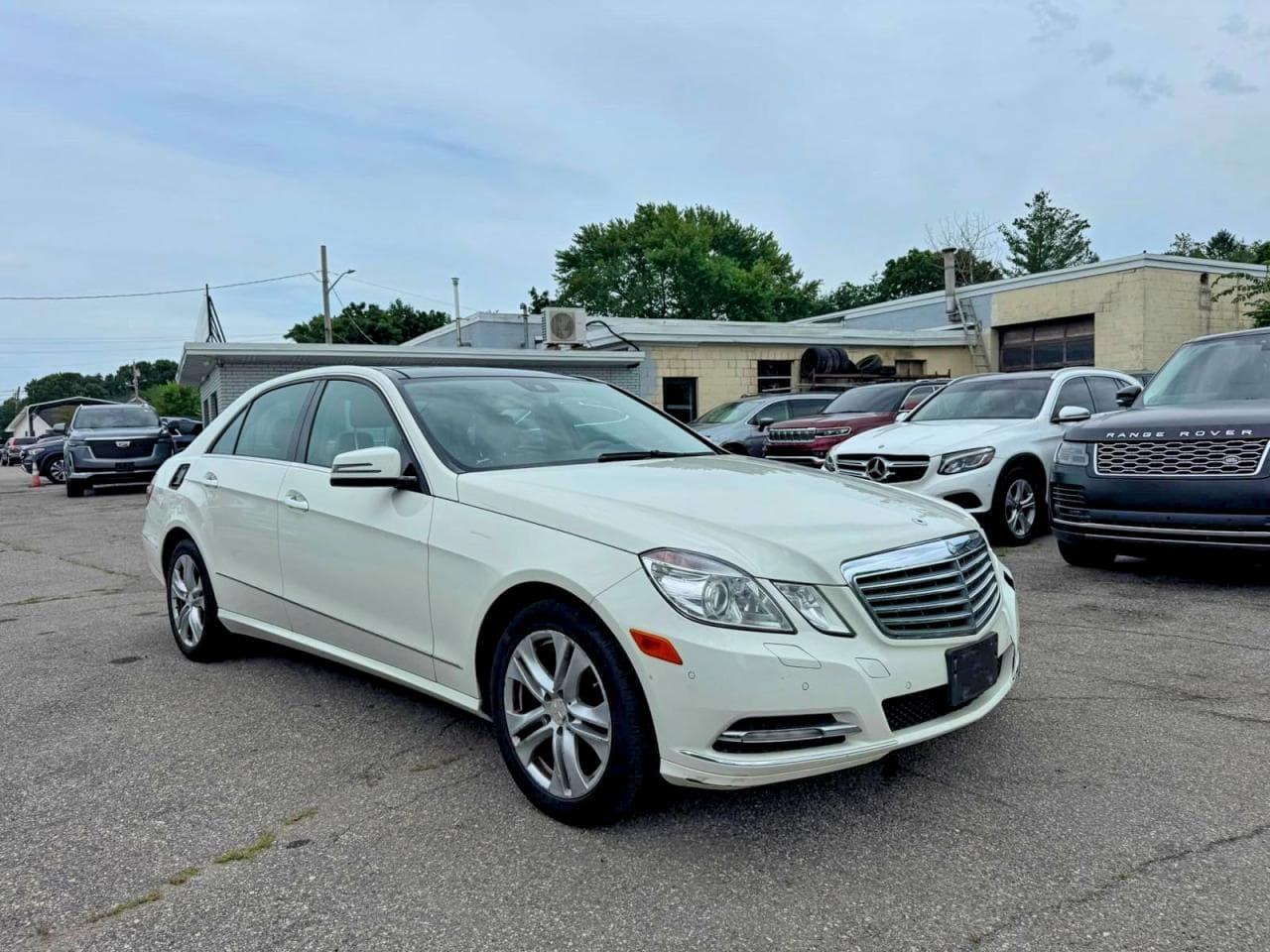 MERCEDES-BENZ E-CLASS