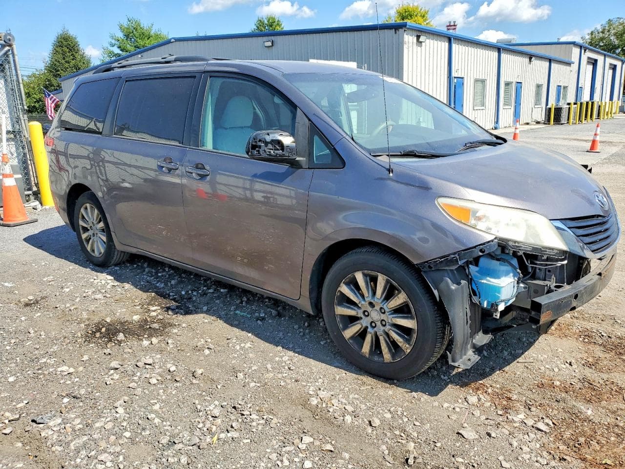 TOYOTA SIENNA