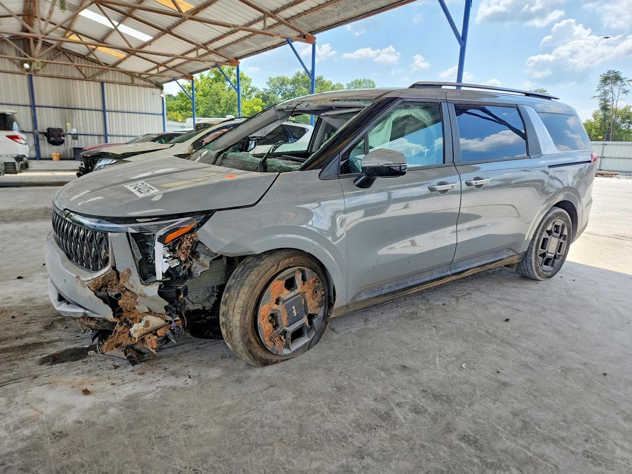 KIA CARNIVAL