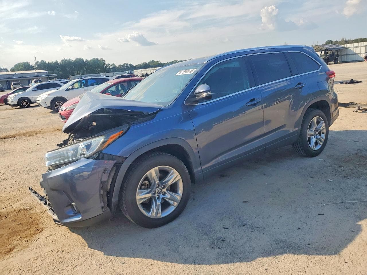 TOYOTA HIGHLANDER