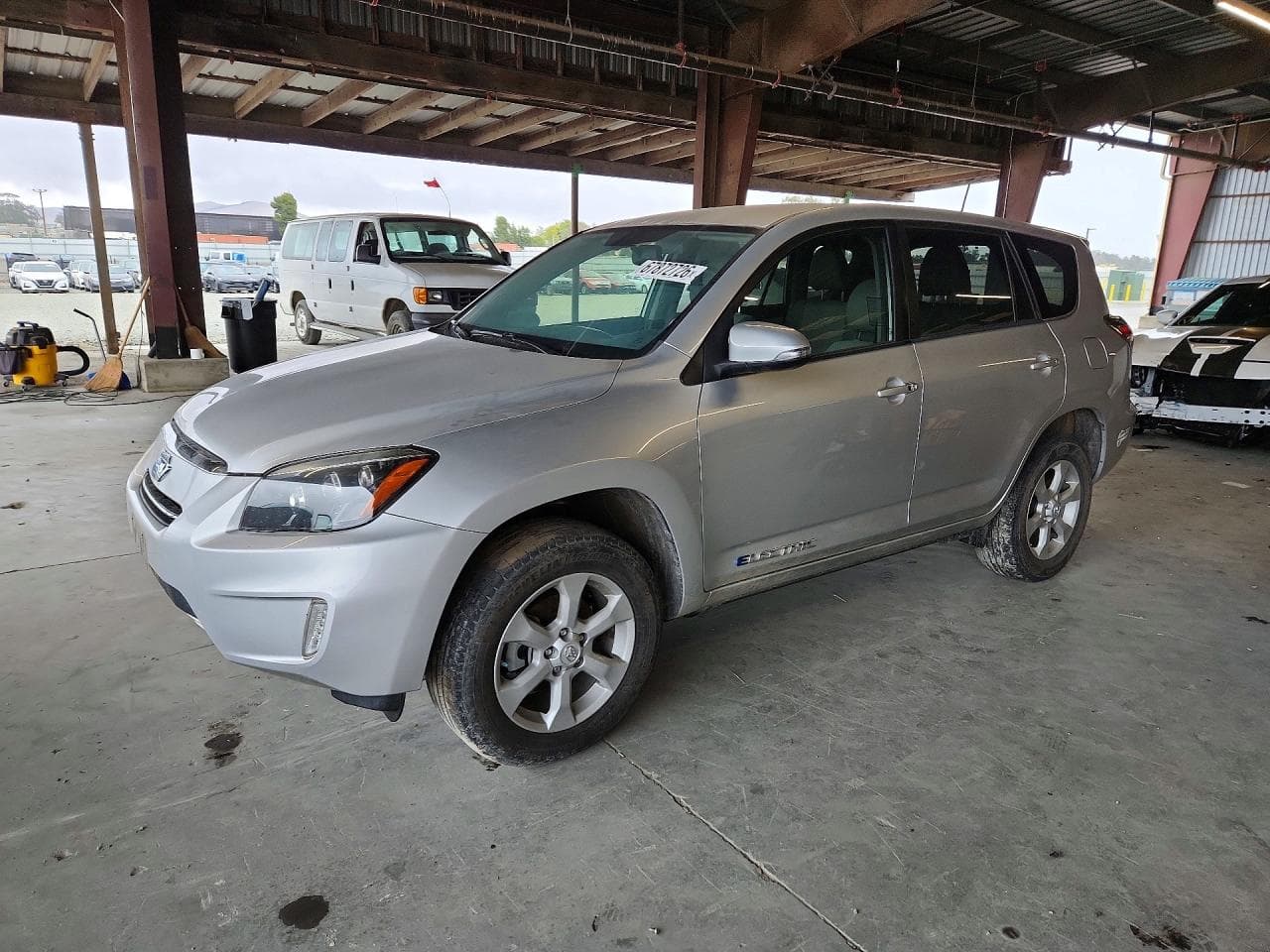 2014 TOYOTA RAV4 EV