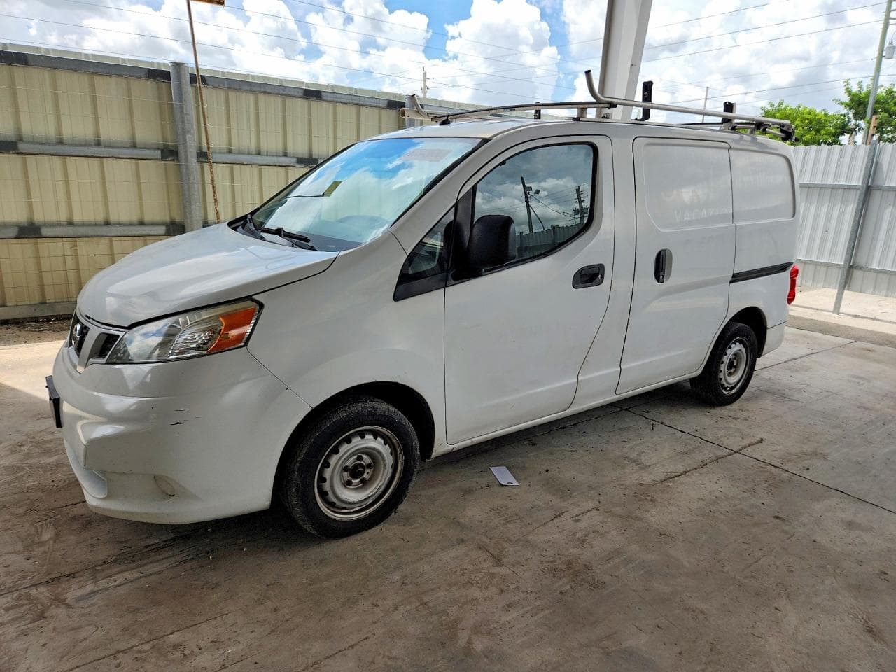 2014 NISSAN NV