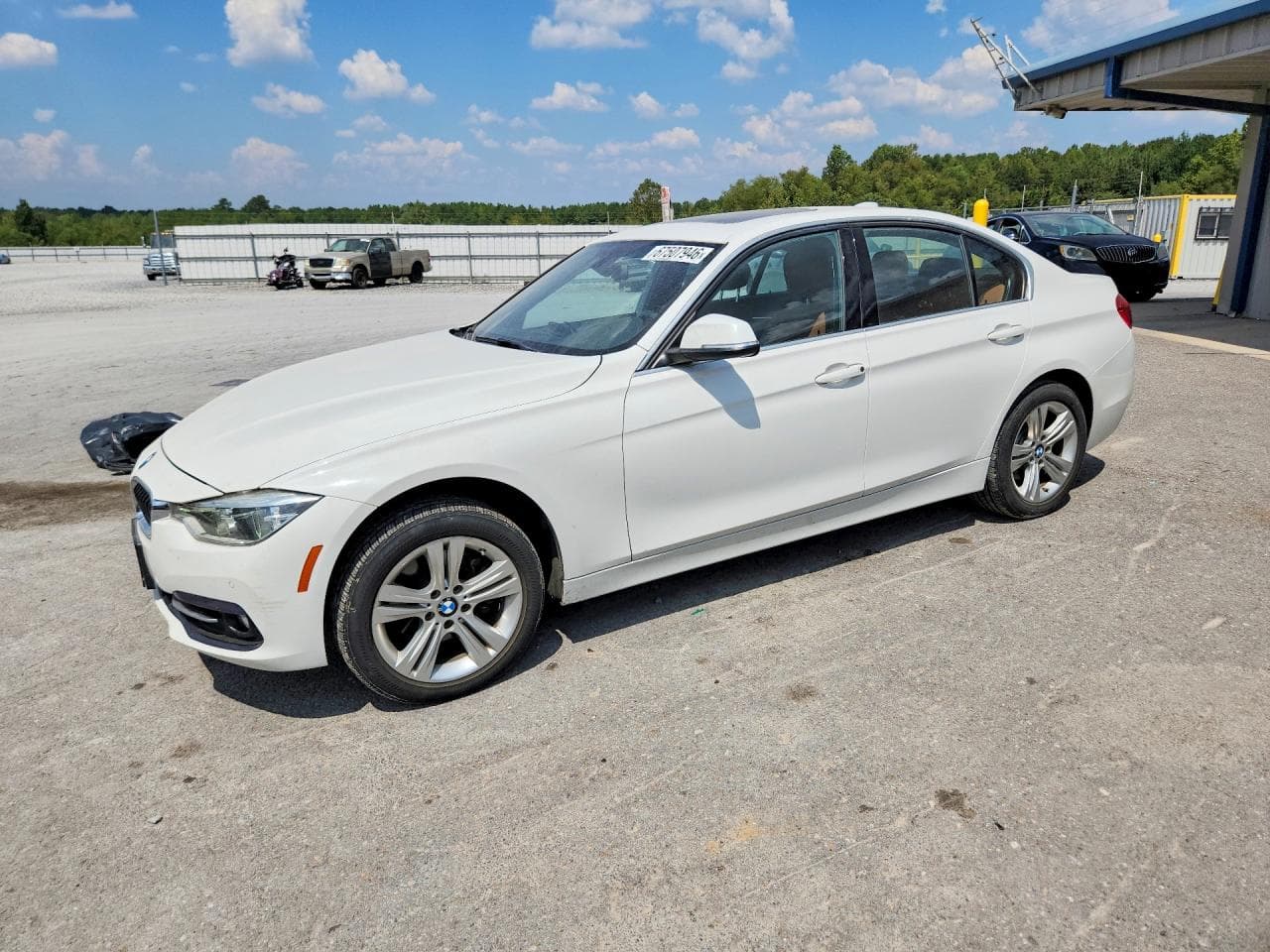 BMW 330