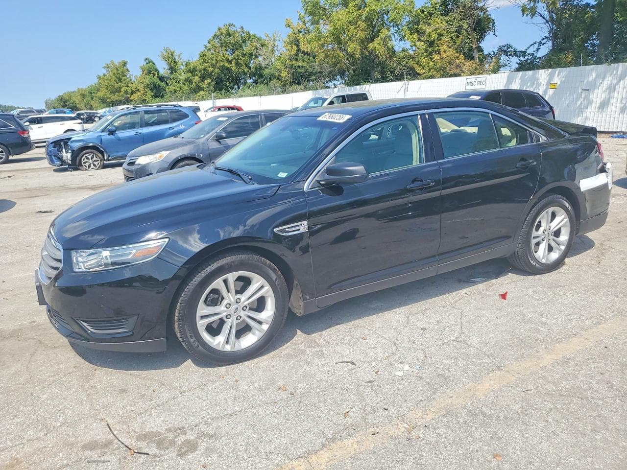 FORD TAURUS