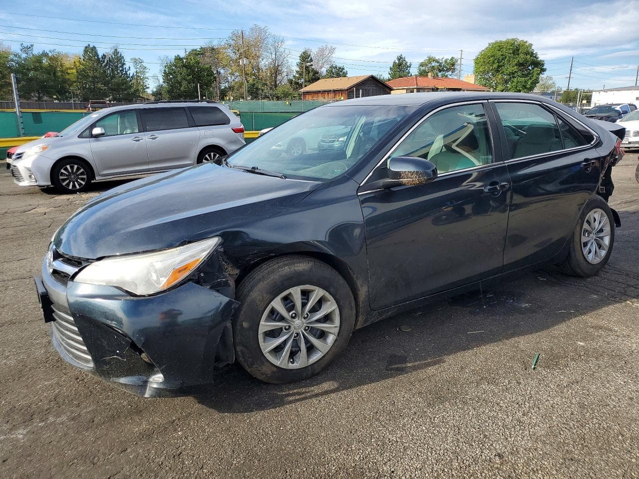 TOYOTA CAMRY