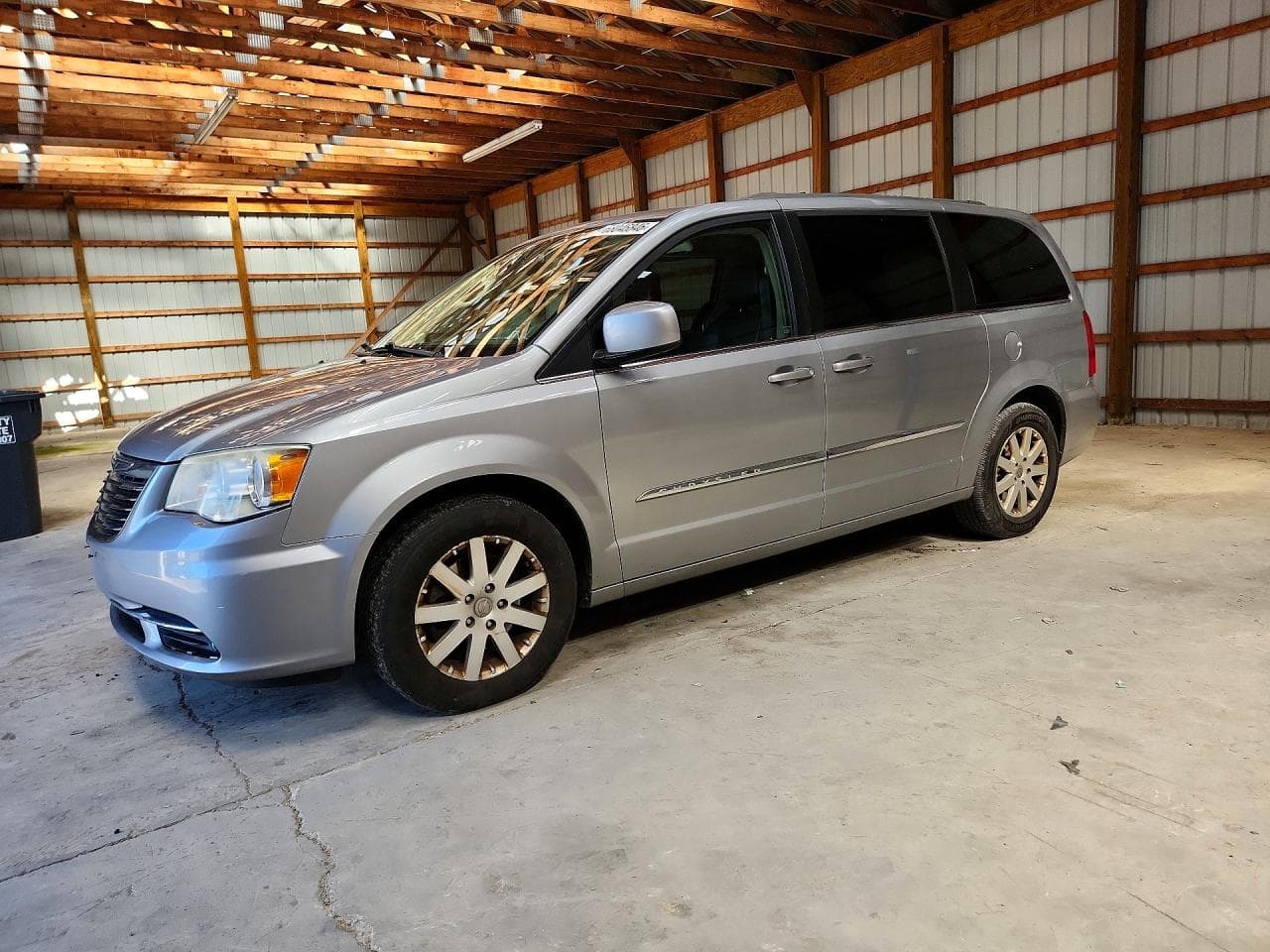 CHRYSLER MINIVAN