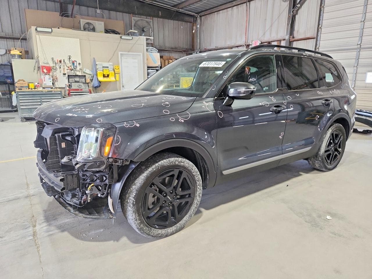 KIA TELLURIDE