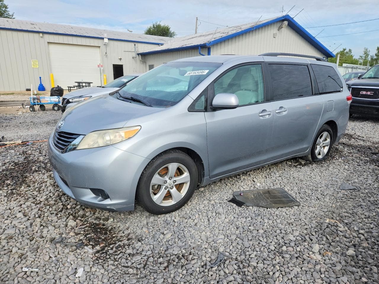 TOYOTA SIENNA