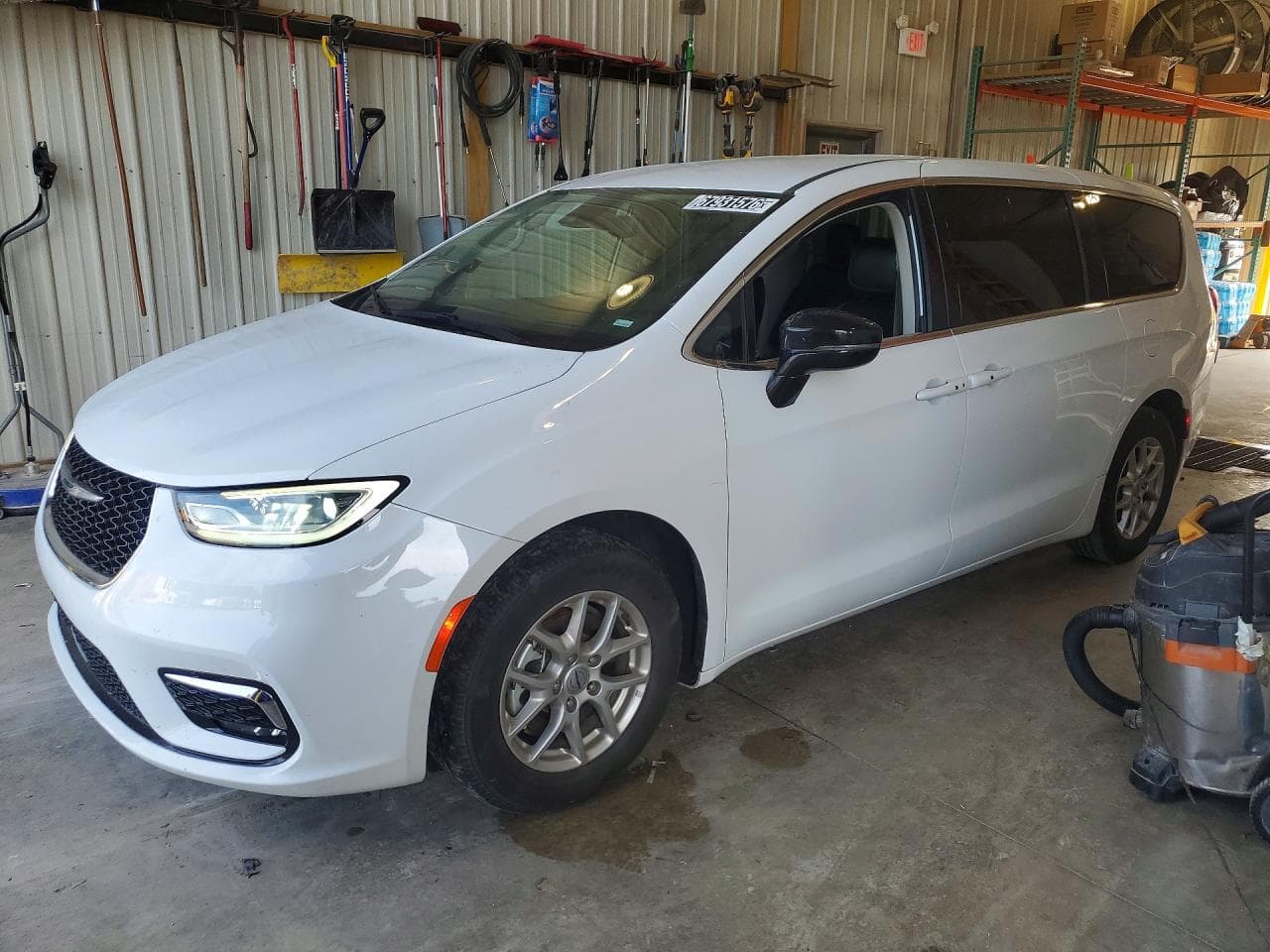 CHRYSLER PACIFICA