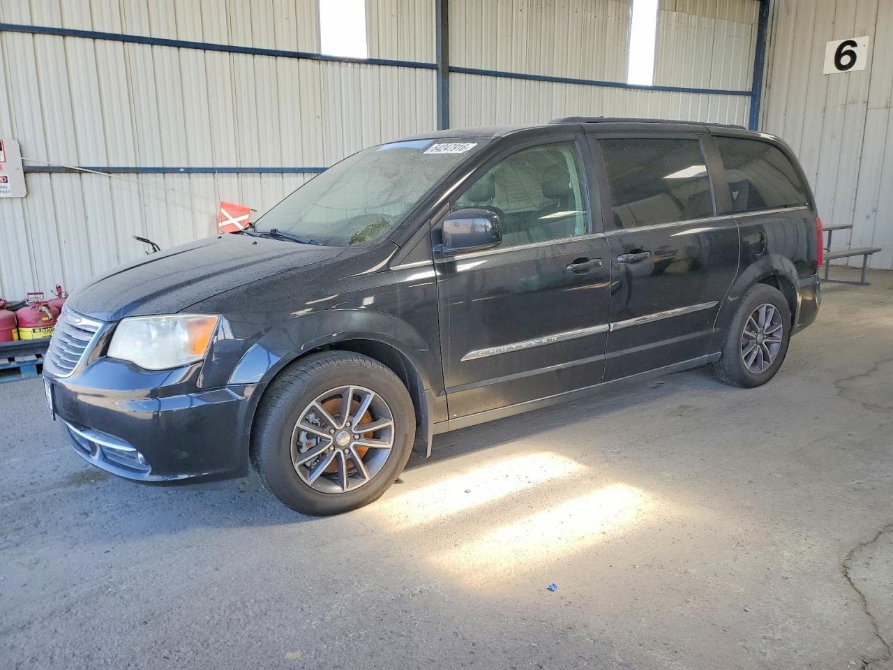CHRYSLER MINIVAN