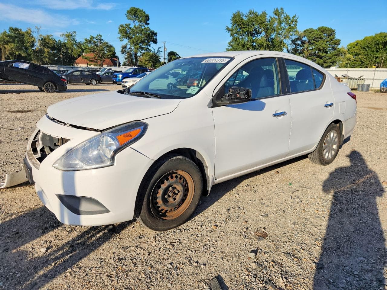 NISSAN VERSA