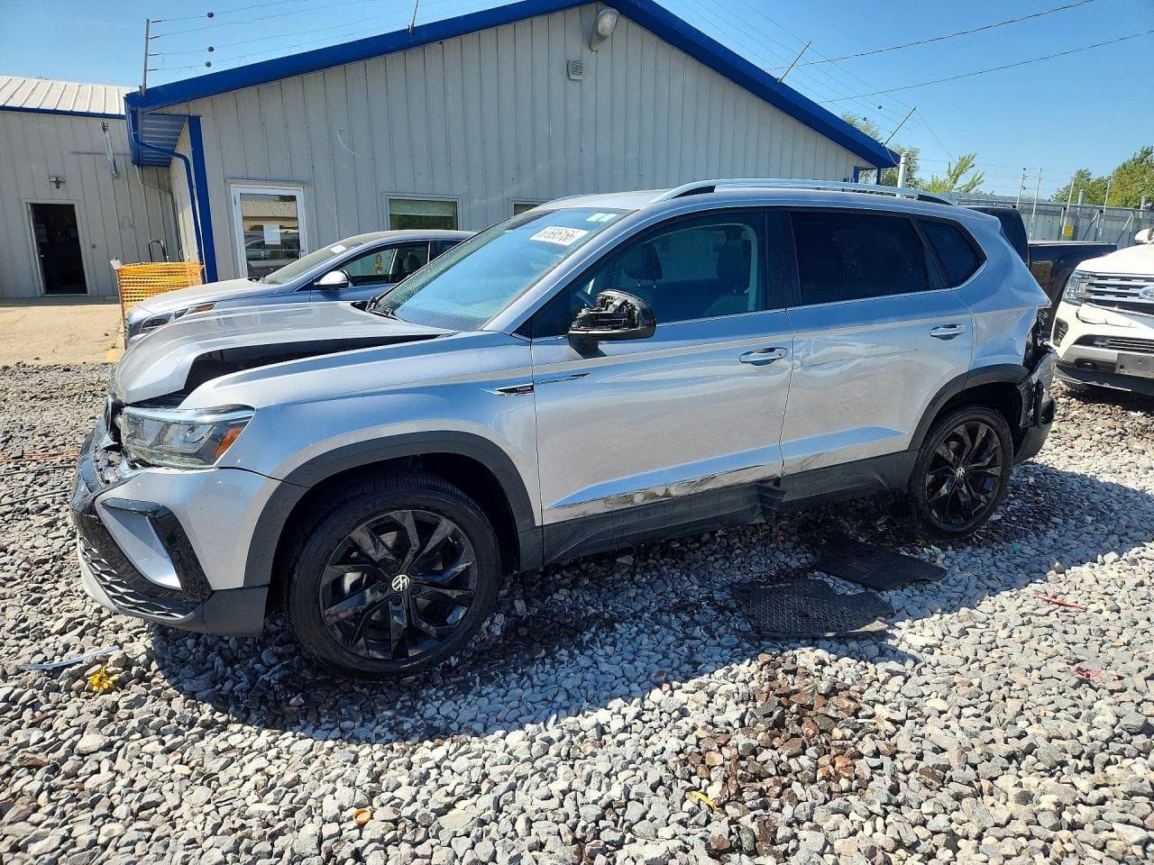 VOLKSWAGEN TAOS
