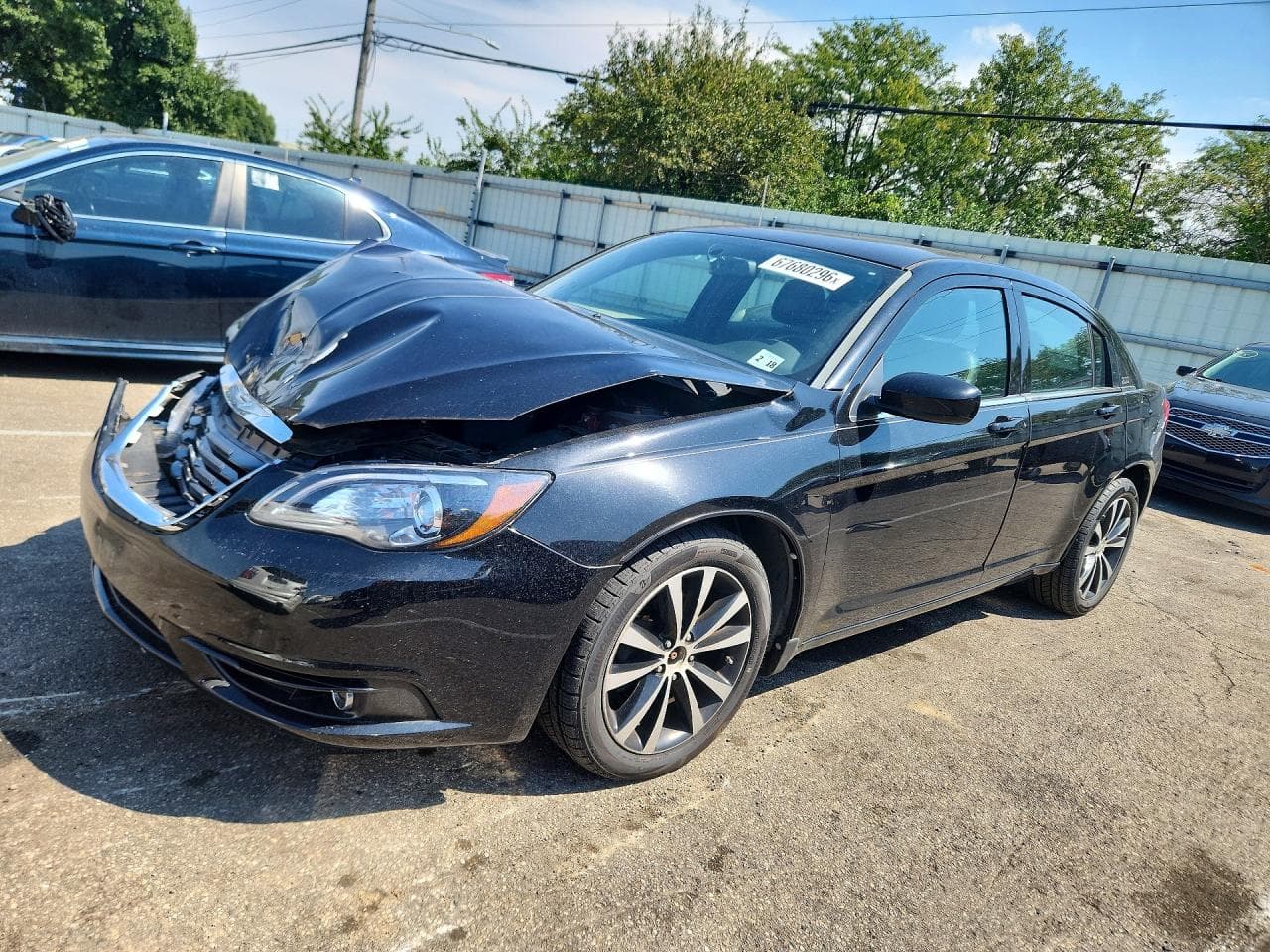 CHRYSLER 200