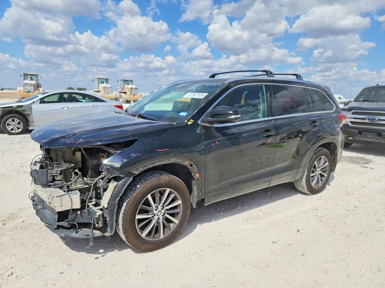 TOYOTA HIGHLANDER