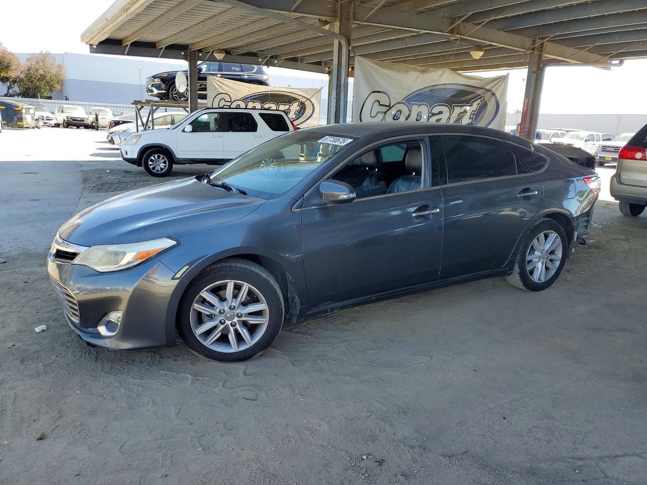 2013 TOYOTA AVALON