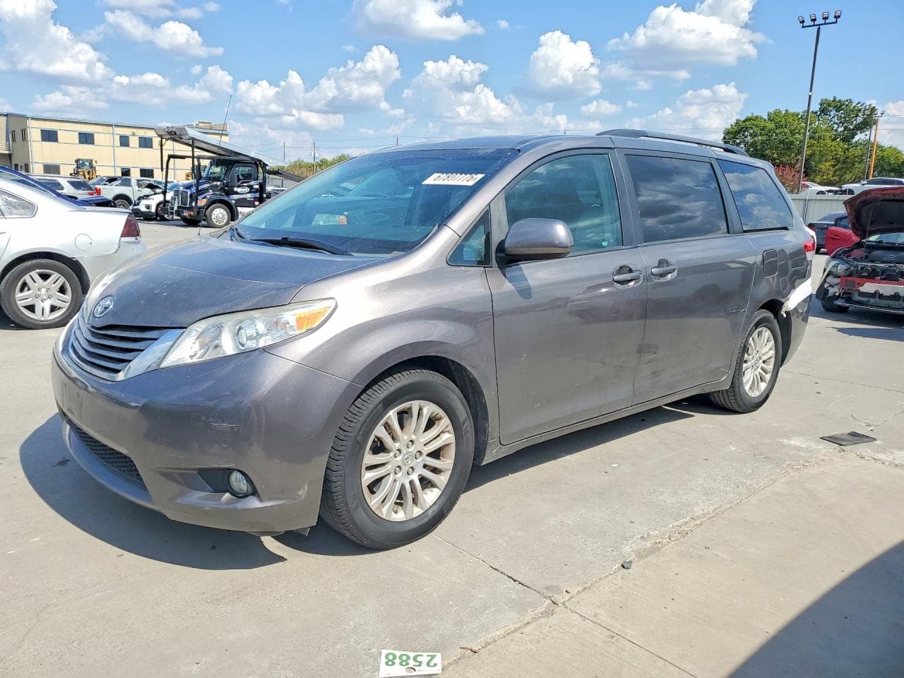 TOYOTA SIENNA