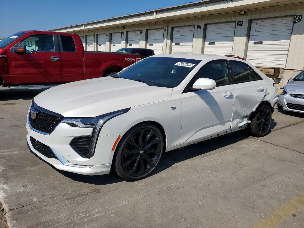 CADILLAC CT4