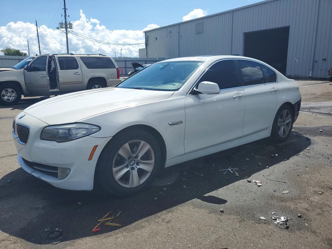 BMW 528