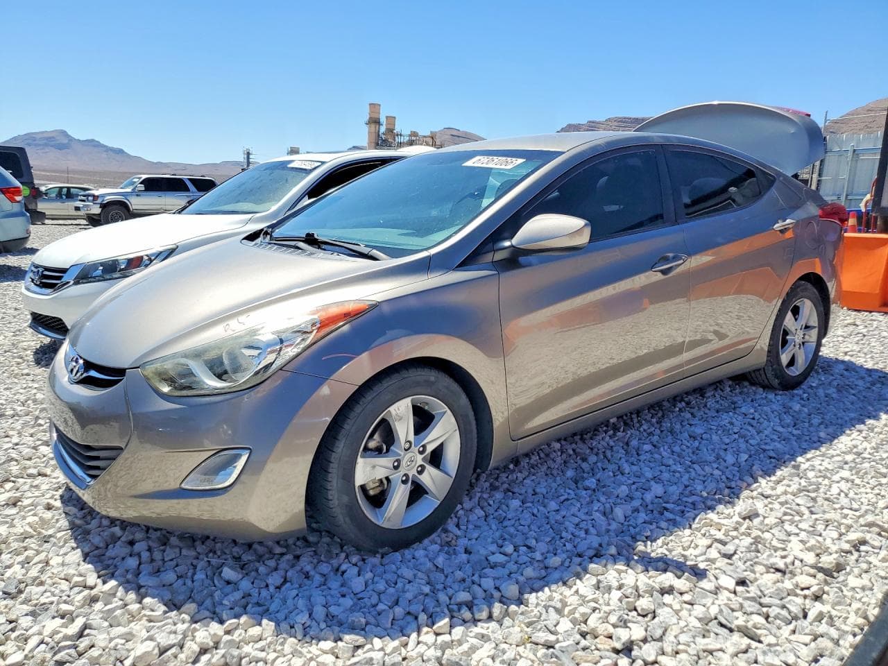 HYUNDAI ELANTRA