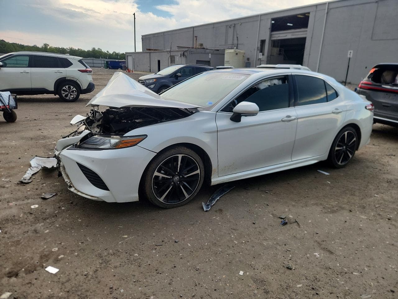 TOYOTA CAMRY