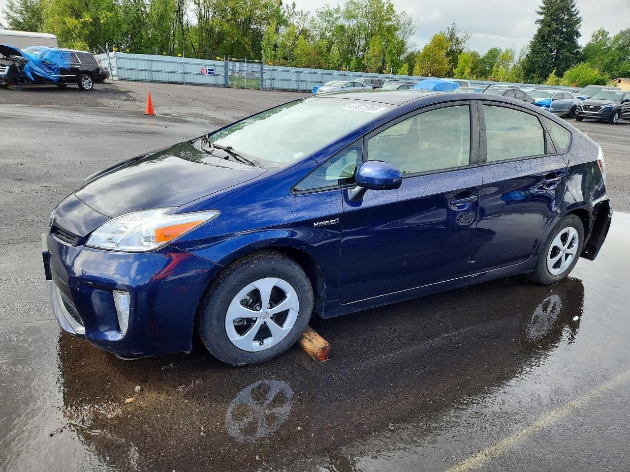 TOYOTA PRIUS THRE