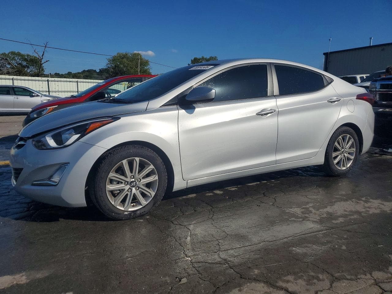 HYUNDAI ELANTRA