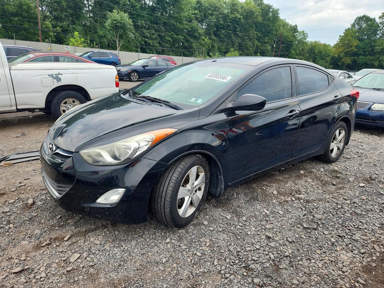 HYUNDAI ELANTRA