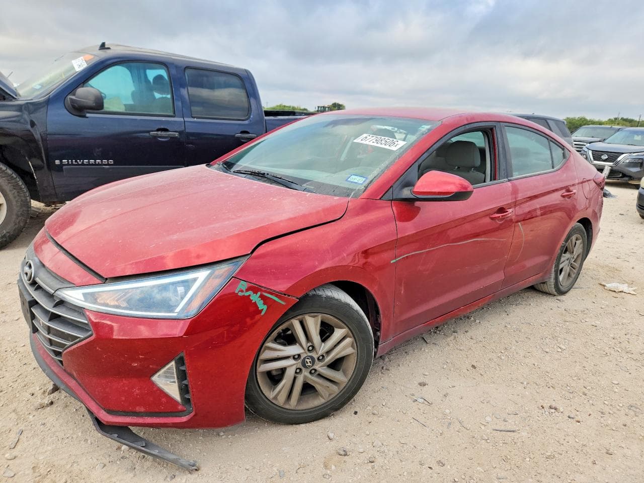 HYUNDAI ELANTRA