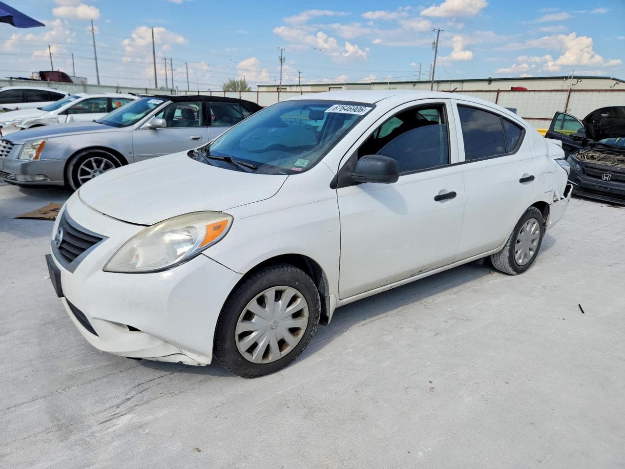 NISSAN VERSA