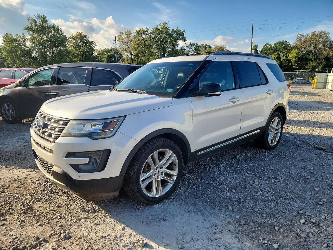 FORD EXPLORER