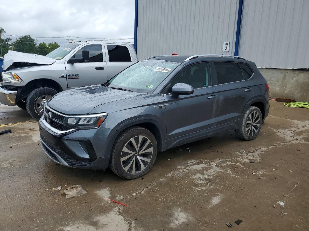 VOLKSWAGEN TAOS